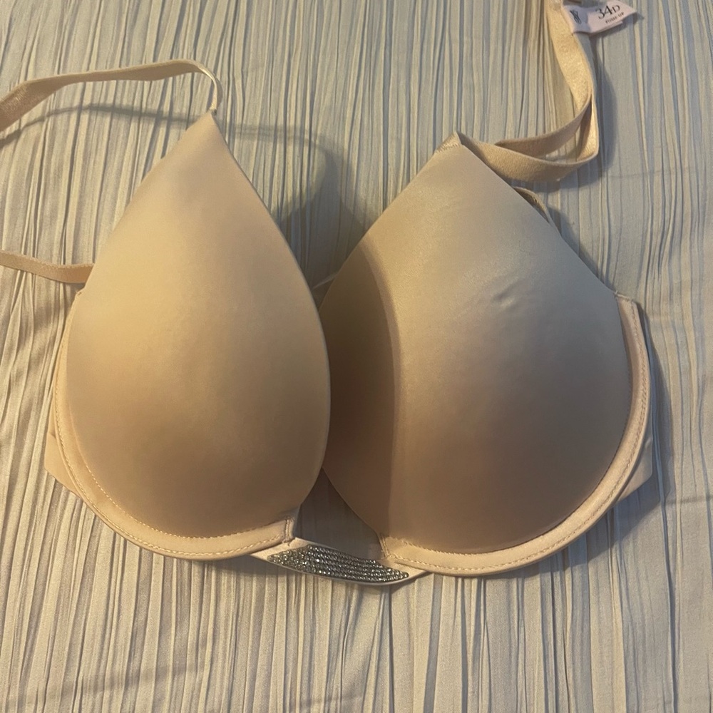 Victoria’s Secret push up bra rhinestones nude beige size‎ 34D